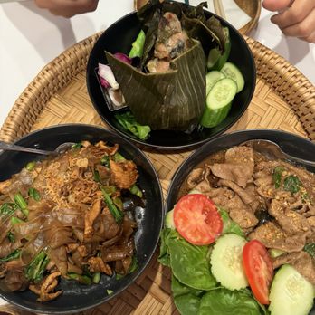 Nok’s Kitchen - Stir Fried Lao Stea and salmon and thick noodle - Laotian Near Me - Westminster, California Nok’s Kitchen - Stir Fried Lao Stea and salmon and thick noodle - Laotian Near Me - Westminster, California