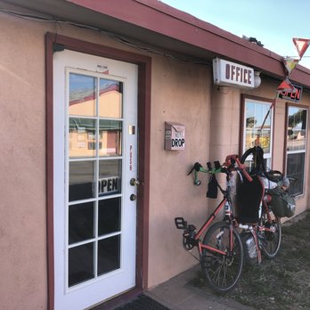 Western Motel - Exterior: registering at the office for the night - Hotels Near Me - Deming, New Mexico Western Motel - Exterior: registering at the office for the night - Hotels Near Me - Deming, New Mexico