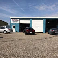 Broadway Automotive - The shop from the street