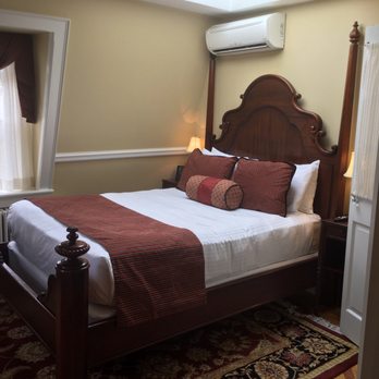 The Cliffside Inn - Bed & Breakfast Near Me - Newport, Rhode Island The Cliffside Inn - Bed & Breakfast Near Me - Newport, Rhode Island