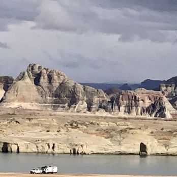 Lone Rock - Lone Rock - Beaches Near Me - Big Water, Utah Lone Rock - Lone Rock - Beaches Near Me - Big Water, Utah