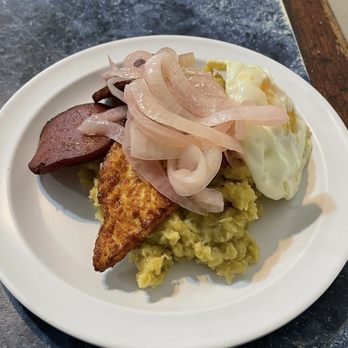Zoralie Restaurant - Dominican Near Me - New York, New York