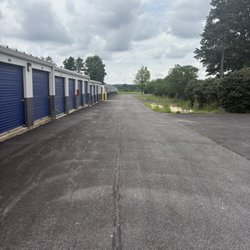 Prime Storage - had to back down this with a 43ft trailer cause of there so called easy access