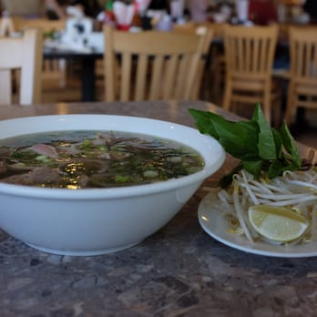 Pho An Restaurant - eye round, meat ball and tendon pho. - Vietnamese Near Me - Humble, Texas Pho An Restaurant - eye round, meat ball and tendon pho. - Vietnamese Near Me - Humble, Texas