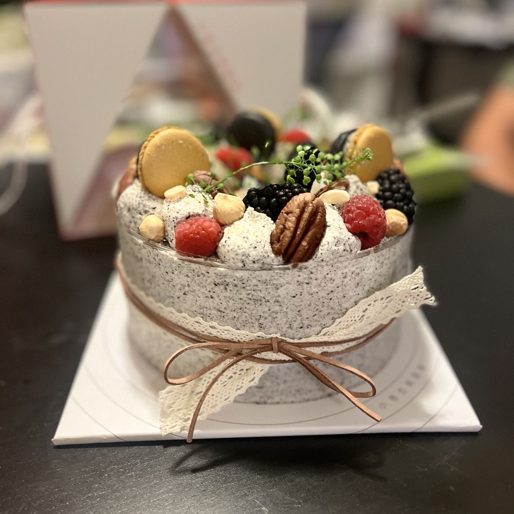 Freesia Cake - Black sesame lava cake - Custom Cakes Near Me - Alhambra, California Freesia Cake - Black sesame lava cake - Custom Cakes Near Me - Alhambra, California