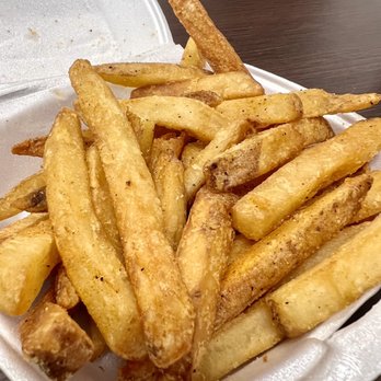 Barry’s Cheesesteaks - Side Fries - Also really good with crispy exterior, soft insides and light seasoning on top. Would get again. - Cheesesteaks Near Me - Louisville, Kentucky Barry’s Cheesesteaks - Side Fries - Also really good with crispy exterior, soft insides and light seasoning on top. Would get again. - Cheesesteaks Near Me - Louisville, Kentucky