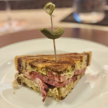 BAR Bludorn - Short rib Rueben - Wine Bars Near Me - Houston, Texas BAR Bludorn - Short rib Rueben - Wine Bars Near Me - Houston, Texas