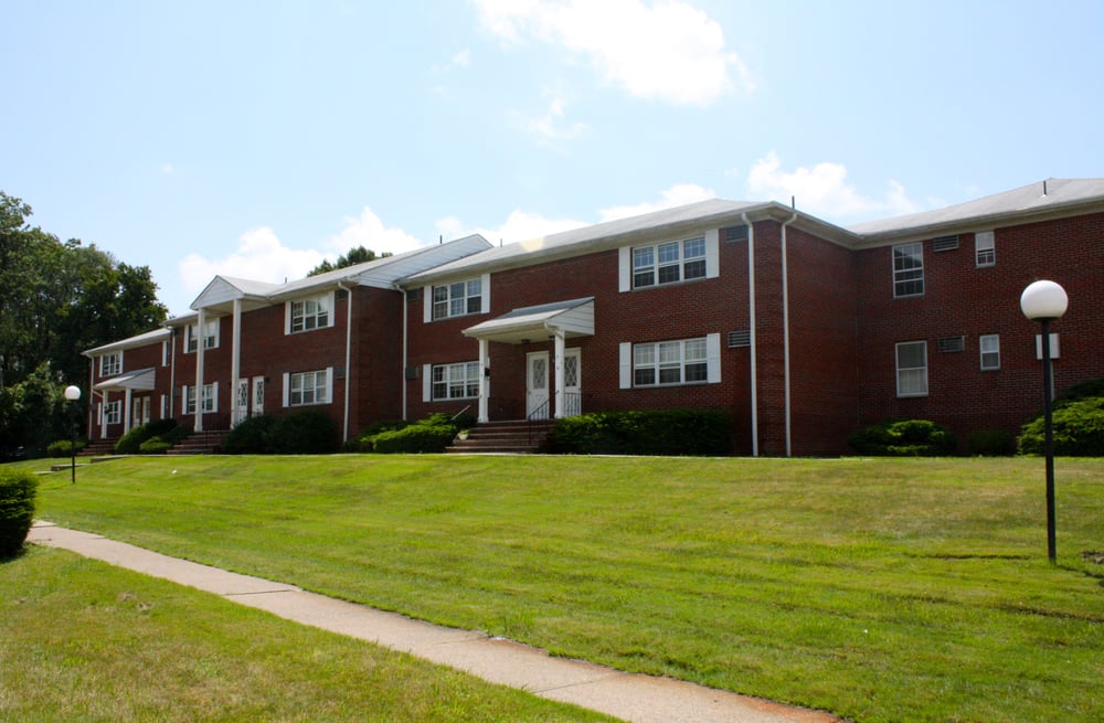 BUTLER RIDGE APARTMENTS 1607 State Rt 23, Butler, New Jersey