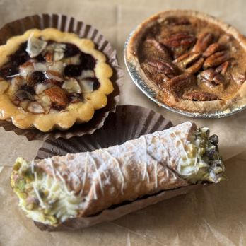 Primrose Bakery - Blueberry Frangipane, Mini Pecan Pie, Pistachio Cannoli - Bakeries Near Me - Pleasanton, California Primrose Bakery - Blueberry Frangipane, Mini Pecan Pie, Pistachio Cannoli - Bakeries Near Me - Pleasanton, California