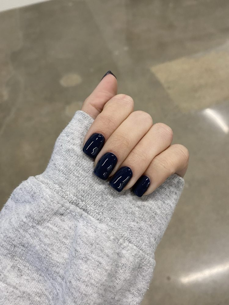 Nails By Kristen Elaine Logo