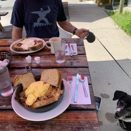 Farmer Bob 's Skillet