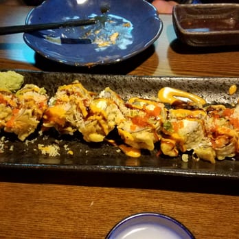 Ho Sushi Bistro - Viva Las Vegas Roll - Sushi Bars Near Me - Everett, Washington Ho Sushi Bistro - Viva Las Vegas Roll - Sushi Bars Near Me - Everett, Washington