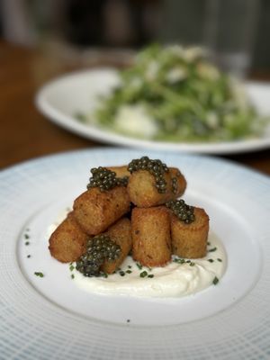 THE CHASTAIN - Restaurant by null