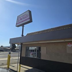 Super Star Donuts