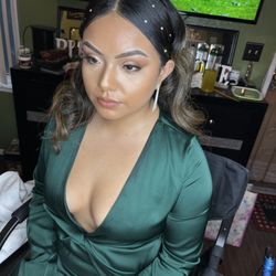 Brendas Beauty Salon More