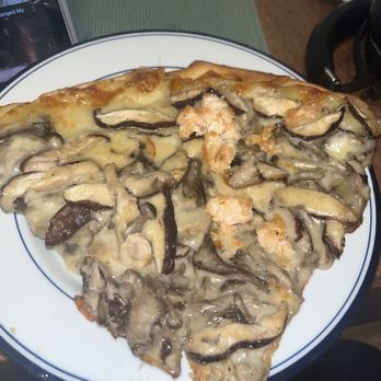 La Casa Mia - Mushroom pizza - Italian Near Me - Milpitas, California La Casa Mia - Mushroom pizza - Italian Near Me - Milpitas, California