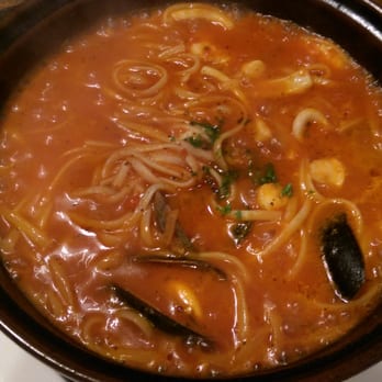 Jimoco Cafe & Pasta - Seafood linguine in a slightly spicy rose sauce - Italian Near Me - Coquitlam, British Columbia