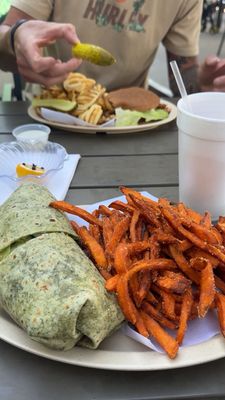 Murray's Restaurant & Deli by null