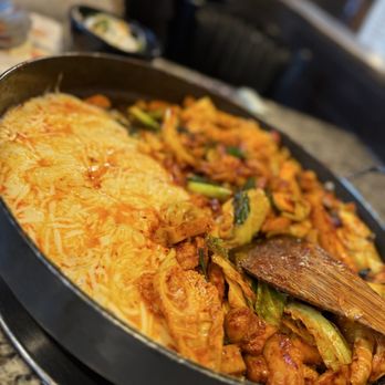 춘천닭갈비 동해막국수 2호점 (Chuncheon Dakgalbi Donghae Makguksu two