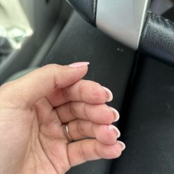 Seasonal Nail Salon