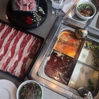 Haidilao Hotpot Flushing - Hot Pot Near Me - Flushing, New York