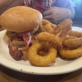 Eat'n Park - BBQ Bacon Burger Meal Deal - American Near Me - Austintown, Ohio Eat'n Park - BBQ Bacon Burger Meal Deal - American Near Me - Austintown, Ohio