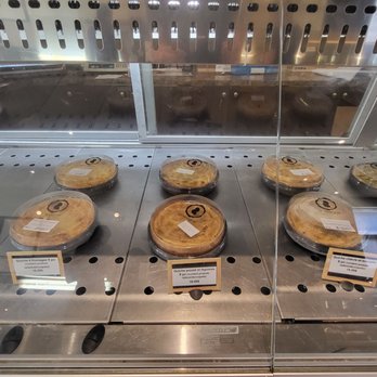 Le Marquis - Another view of the quiches. - Bakeries Near Me - Montreal, Quebec Le Marquis - Another view of the quiches. - Bakeries Near Me - Montreal, Quebec