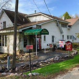 Exterior photo of Slack's Jams and Jellies - Lodi, Wisconsin Exterior photo of Slack's Jams and Jellies - Lodi, Wisconsin