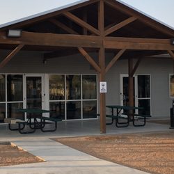King's Road RV Park - Picnic tables under the shade.