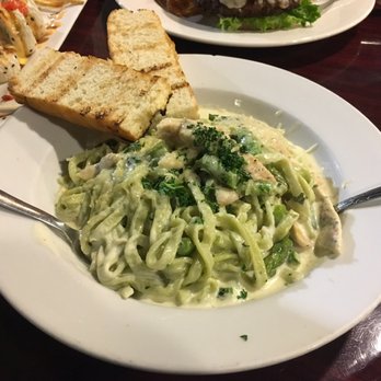 Bayfront Restaurant - Chicken linguini /Alfredo - Italian Near Me - Eureka, California Bayfront Restaurant - Chicken linguini /Alfredo - Italian Near Me - Eureka, California