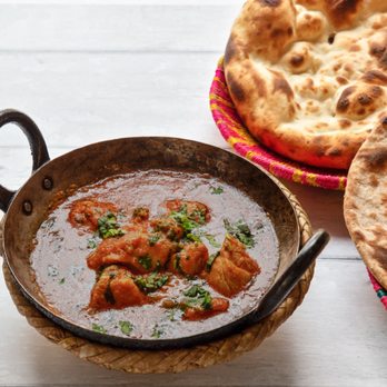 Salloos - Chicken Karahi with Naan at Salloos - Indian Near Me - London, XGL Salloos - Chicken Karahi with Naan at Salloos - Indian Near Me - London, XGL