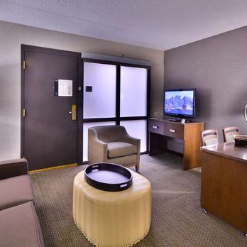 Embassy Suites by Hilton Denver Central Park - Guest room - Hotels Near Me - Denver, Colorado Embassy Suites by Hilton Denver Central Park - Guest room - Hotels Near Me - Denver, Colorado