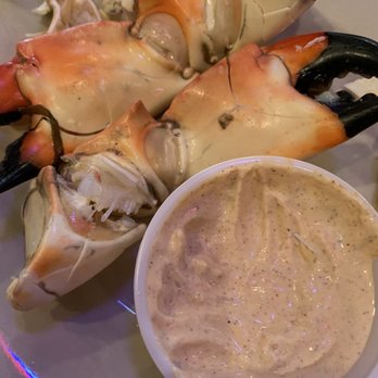 Pinchers - Stone claws - Seafood Near Me - Naples, Florida