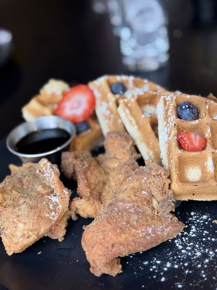 Social spots from Native Harlem