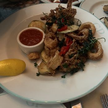 Green Point Seafood and Oyster Bar - Fried calamari - Seafood Near Me - Dallas, Texas
