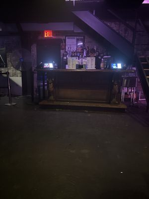 Avant Gardner by null