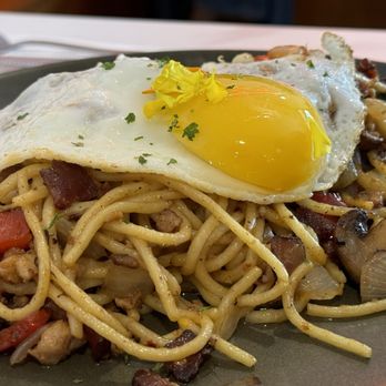 The Hangout - Breakfast & Brunch Near Me - Walnut Creek, California The Hangout - Breakfast & Brunch Near Me - Walnut Creek, California