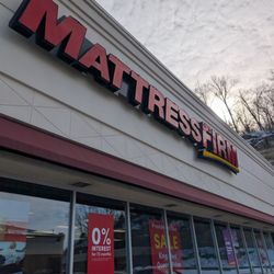 Mattress Firm Gravois Bluffs