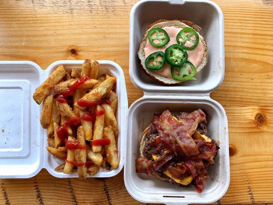 m2o Burgers & Salads by null