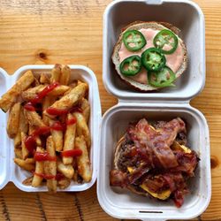 M2O Burgers & Salads