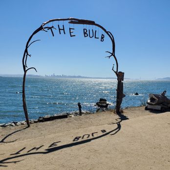 Albany Bulb - The Bulb - Landmarks & Historical Buildings Near Me - Albany, California