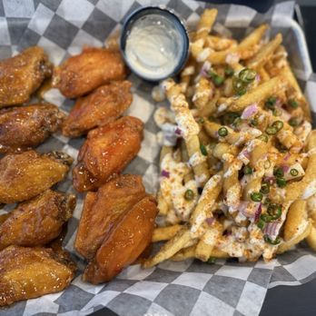 6ixty Wings - Signature combo, pound of wings/loaded fries and a soft drink - Chicken Wings Near Me - San Antonio, Texas