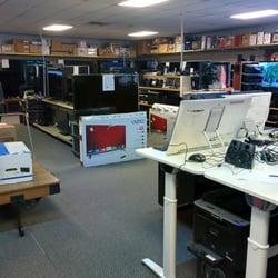 DP's Electronics - Inside.