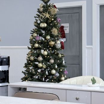Hello Nails - Christmas tree! - Nail Salons Near Me - Saratoga Springs, New York Hello Nails - Christmas tree! - Nail Salons Near Me - Saratoga Springs, New York