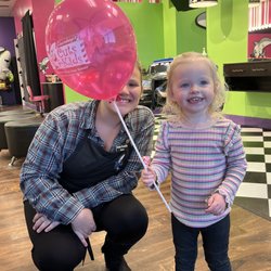Sharkey’s Cuts for Kids - Minnetonka