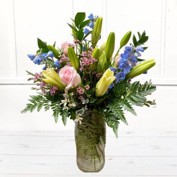 Maple Avenue Flowers - Florists Near Me - Warsaw, Indiana
