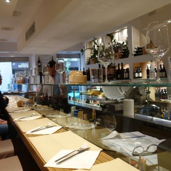 Zeb - Bar seating - the whole restaurant is like this - Tuscan Near Me - Florence, FI