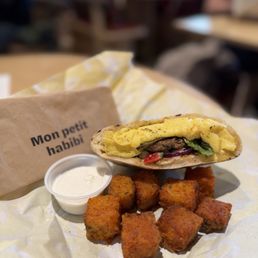 Breakfast Egg Pita