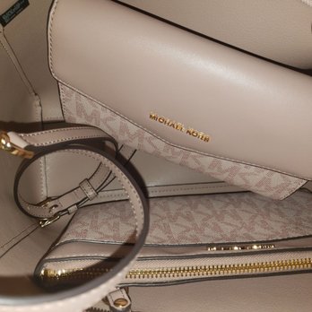 Marshalls - The "Pink Purse" comes with 2 smaller purses inside - Department Stores Near Me - Chula Vista, California Marshalls - The "Pink Purse" comes with 2 smaller purses inside - Department Stores Near Me - Chula Vista, California