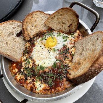 Juliette Restaurant - Shakshuka Brunch - Bars Near Me - Brooklyn, New York Juliette Restaurant - Shakshuka Brunch - Bars Near Me - Brooklyn, New York